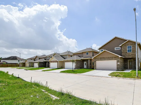 2819 Topiary Ln, Houston, TX 77014