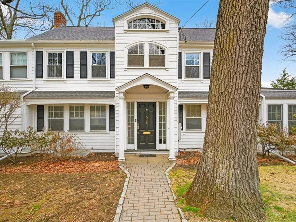 575 Chestnut St, Newton, MA 02468