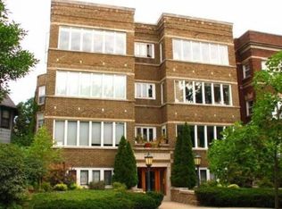 1130 W Morse Ave #3, Chicago, IL 60626