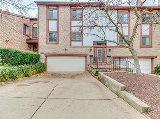 22542 Center Ridge Rd #B, Rocky River, OH 44116