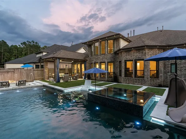 271 Bronze View Dr, Montgomery, TX 77316