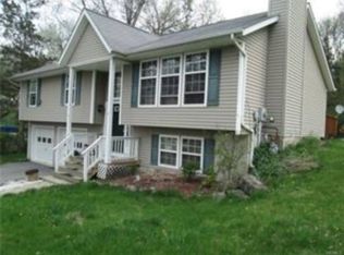 1 Susan Ct, Florida, NY 10921