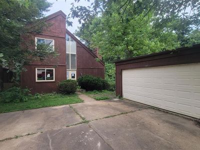 977 Woodside Village Ln, Ballwin, MO, 63021