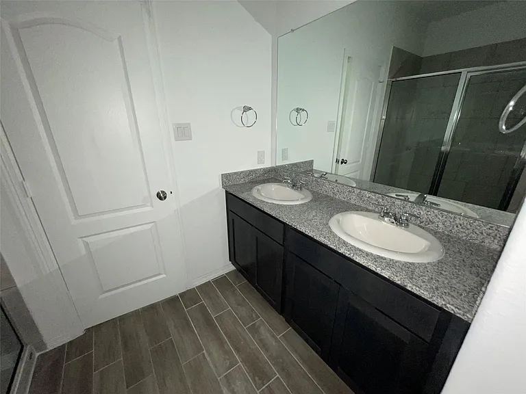 19615 Cat Spruce Ct — Photo 7
