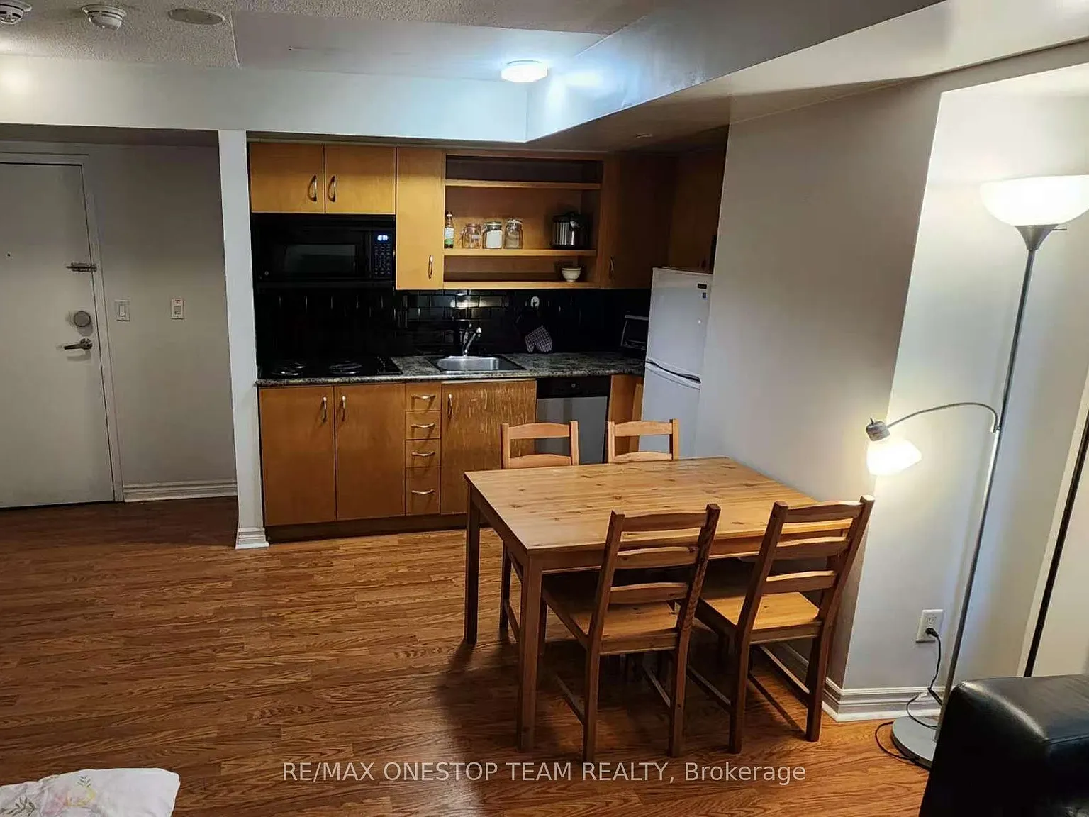 Studio, $1,950 — Photo 2