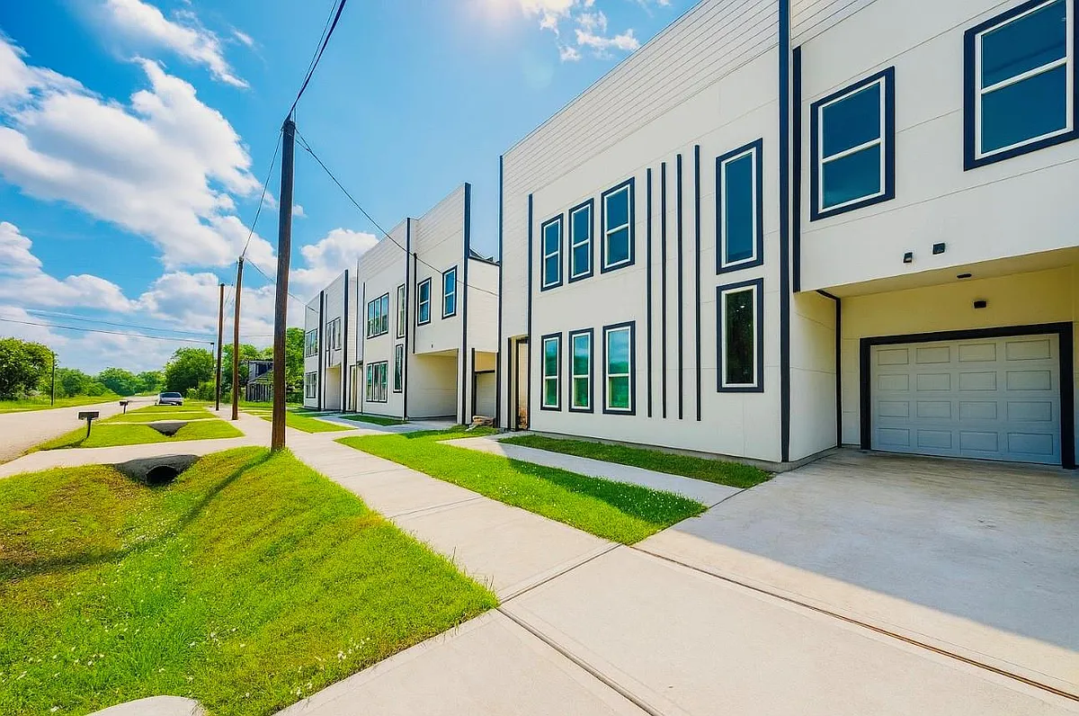 Building Photo - 8132 Penrod St