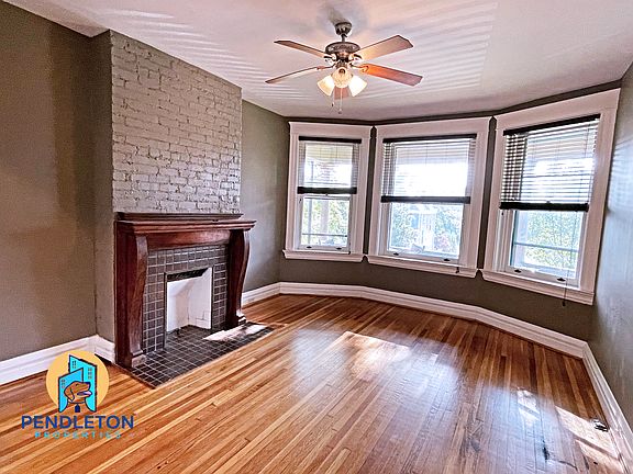 4th image of 2326 Ashland Ave #1