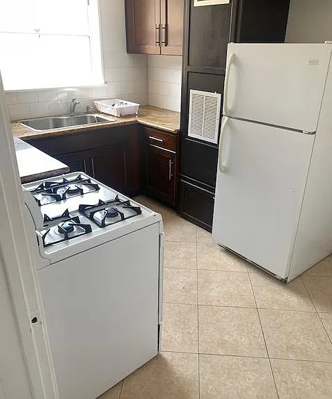 617 Kelton Ave #617 — Photo 15