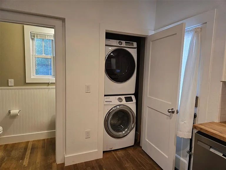 1009 Woodland Ave — Photo 6