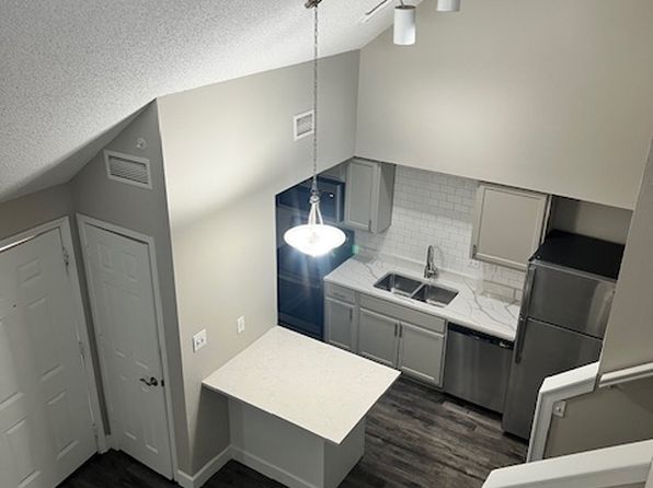 2551 S Loop 289 #123