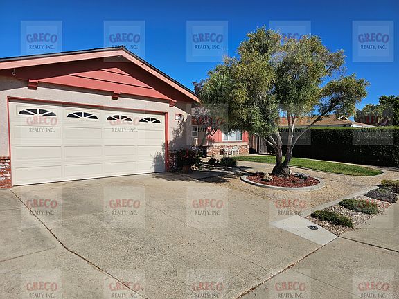 2nd image of 4781 Titan St