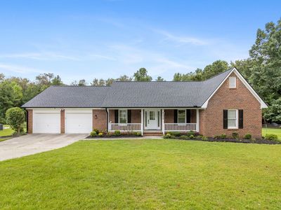 8226 Shoreway Dr, Fayetteville, NC, 28304