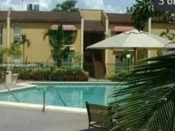 4529 Treehouse Ln APT 3C, Tamarac, FL 33319