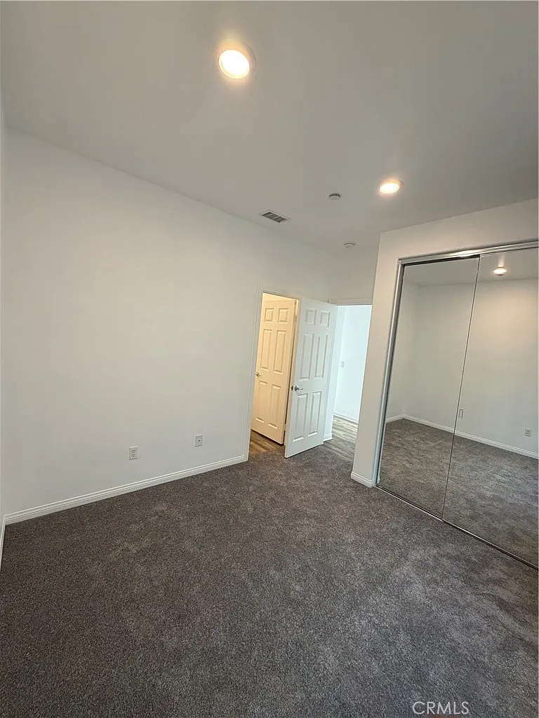 3 bed, 1845 sqft, $4,500 — Photo 3