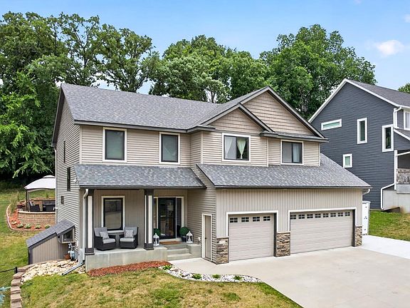 2nd image of 2314 Ponderosa Dr SW
