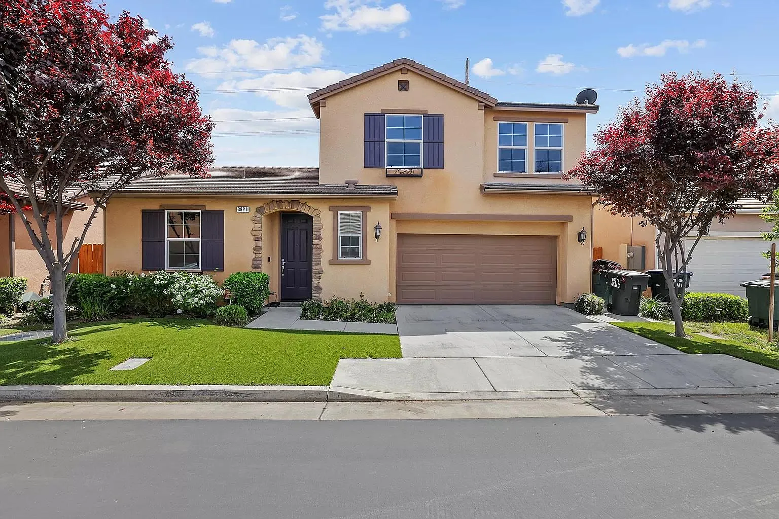 3921 W Payson Ave — Photo 1
