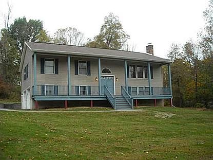 1st image of 7 Round Hill Ln