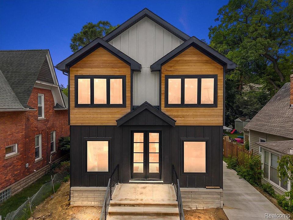 1st image of 205 Pine St