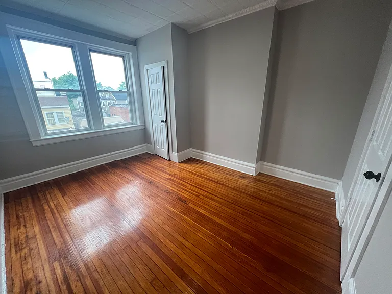 1351 Springfield Ave #10 — Photo 7
