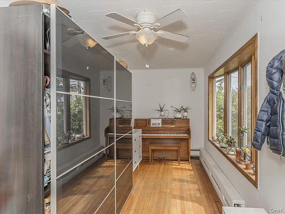 3rd image of 4311 Westmoreland Street