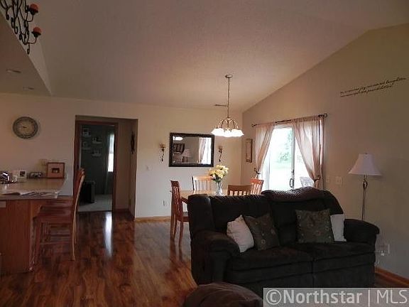 5th image of 443 N 5th St