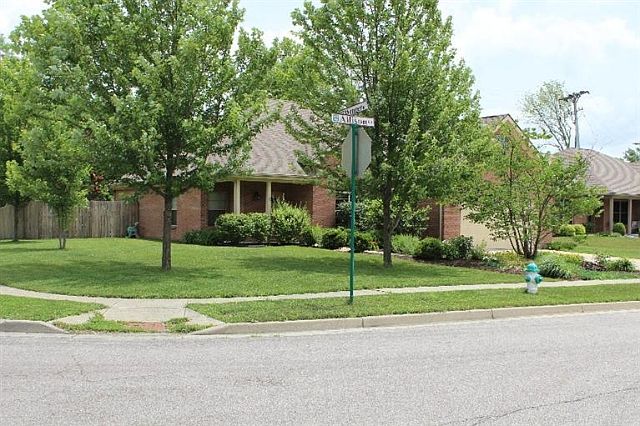 1st image of 100 Allison Ct