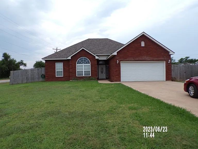 828 Wisconsin St — Photo 1