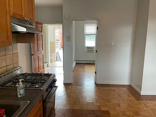 Rented by Metropolis International Realty Inc. | media 5