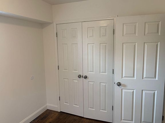 2nd upper level bedroom