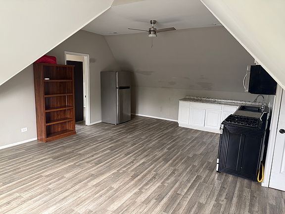 3rd image of 2534 N Murray Ave #2