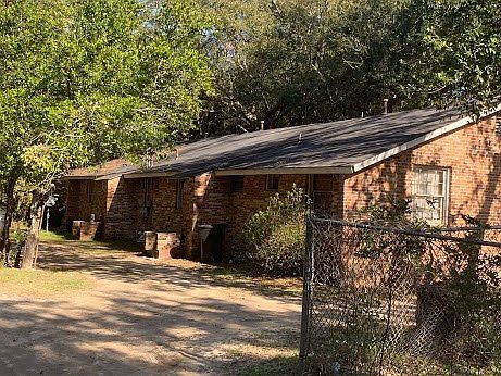 2nd image of 706 Johnson Rd