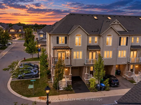 2 Cosbury Ln, Caledon, ON L7C 4H2