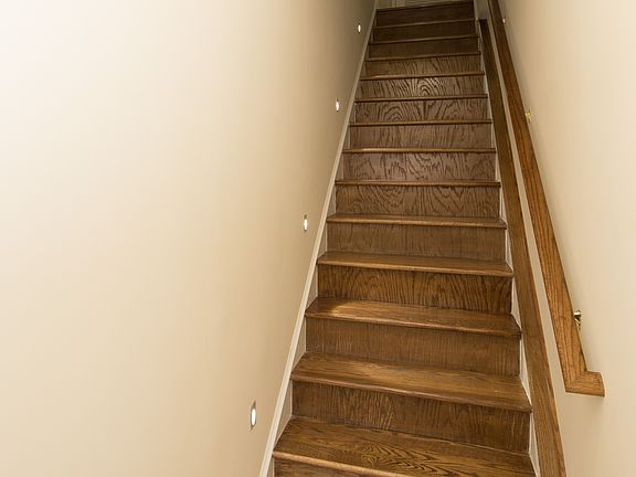 4th image of 1624 Catharine St #'b'