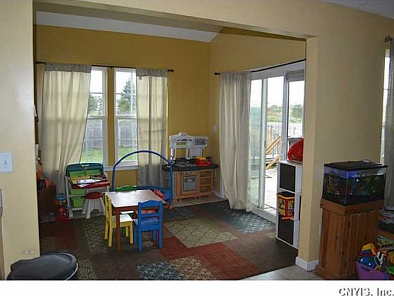 4th image of 5576 Wyandra Dr