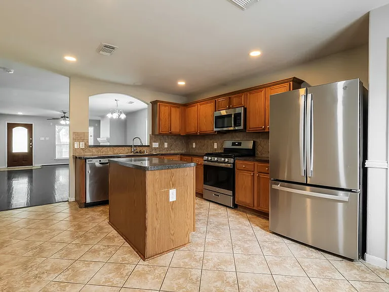 23503 Maple View Dr — Photo 8