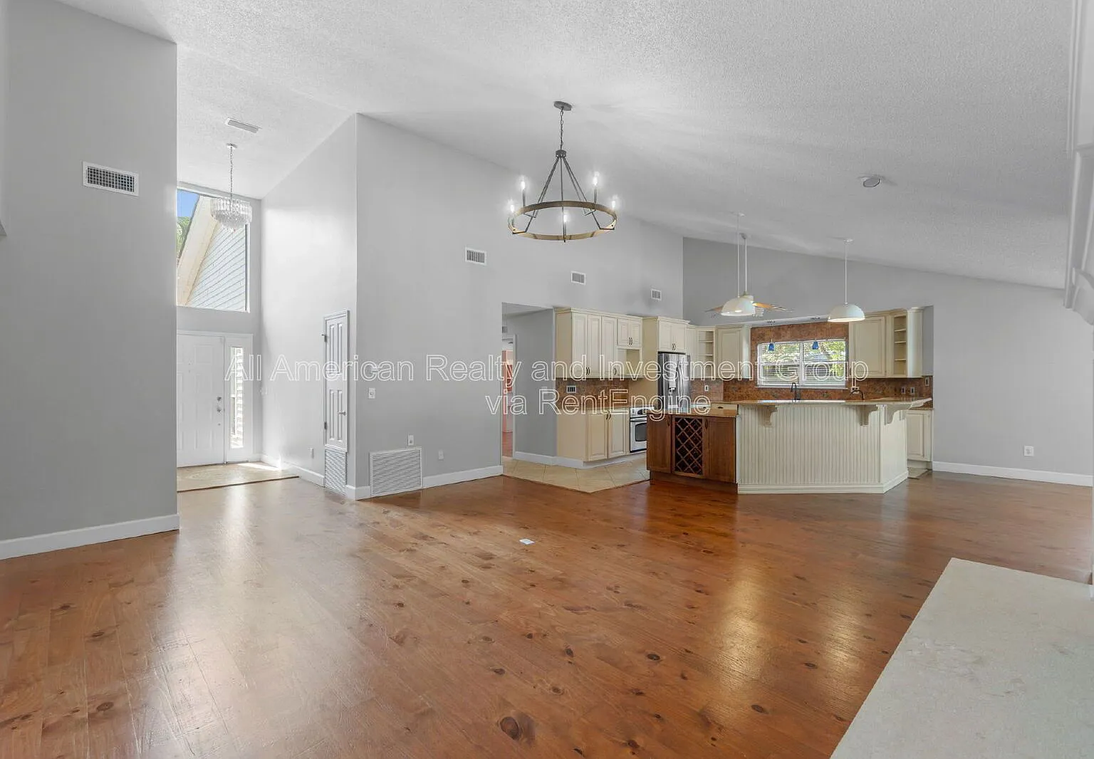 3 bed, 3.0 bath, 2527 sqft, $3,495 — Photo 4