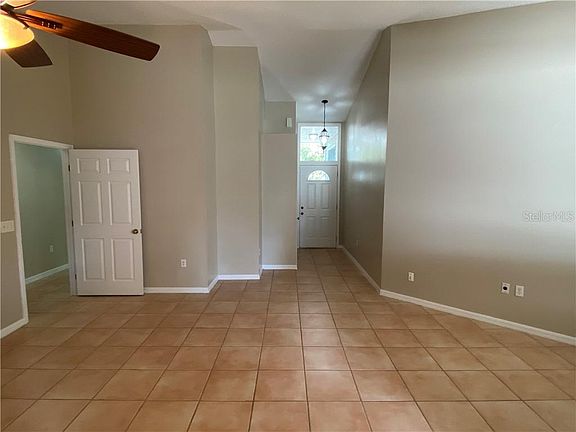 2nd image of 2734 Oak Dr