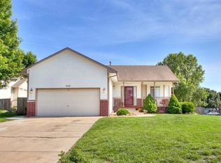 245 W Tall Tree Rd, Derby, KS 67037