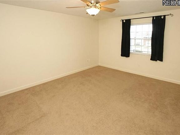 5th image of 2885 Pease Dr APT 201