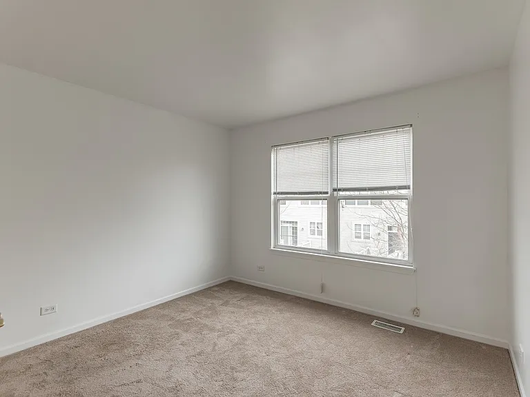 3379 Bradbury Cir — Photo 4