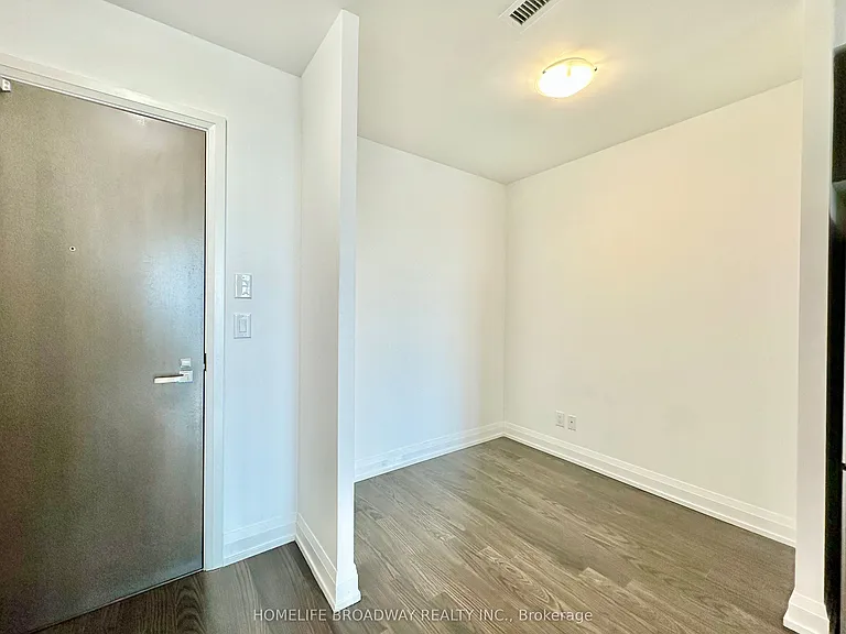 7161 Yonge St #2833 — Photo 5