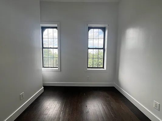 Rented by Yup Realty LLC | media 26