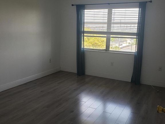 4th image of 55 SW 2nd Ave #5110