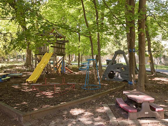 5th image of 586 Union Road