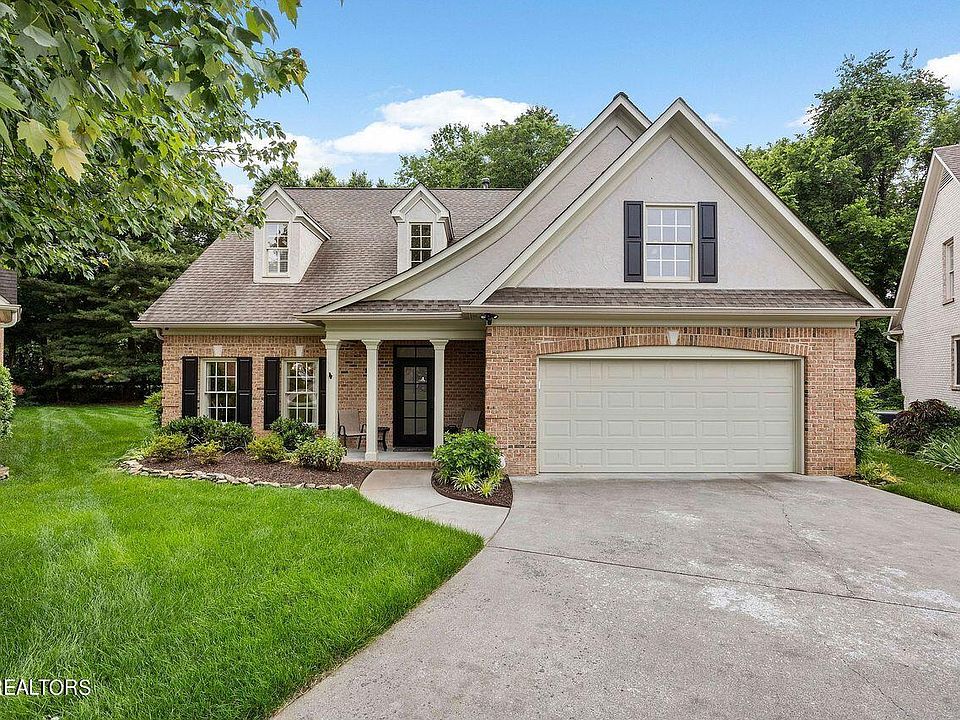 1st image of 1127 Highgrove Garden Way