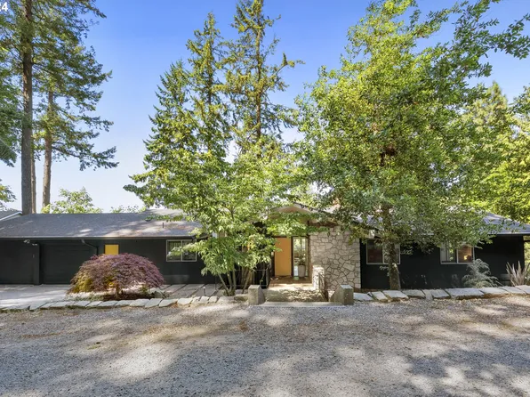 6545 SE Yamhill Ct, Portland, OR 97215