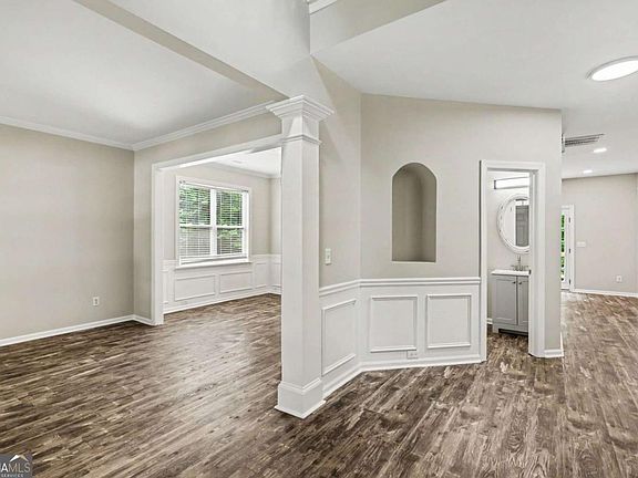 4th image of 5177 Arran Ln