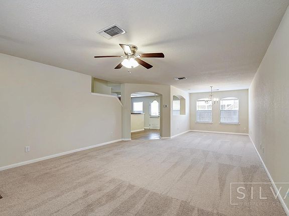 4th image of 2107 Hornsby Bnd