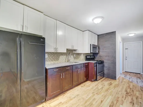 11 Rose Avenue image 1 of 28