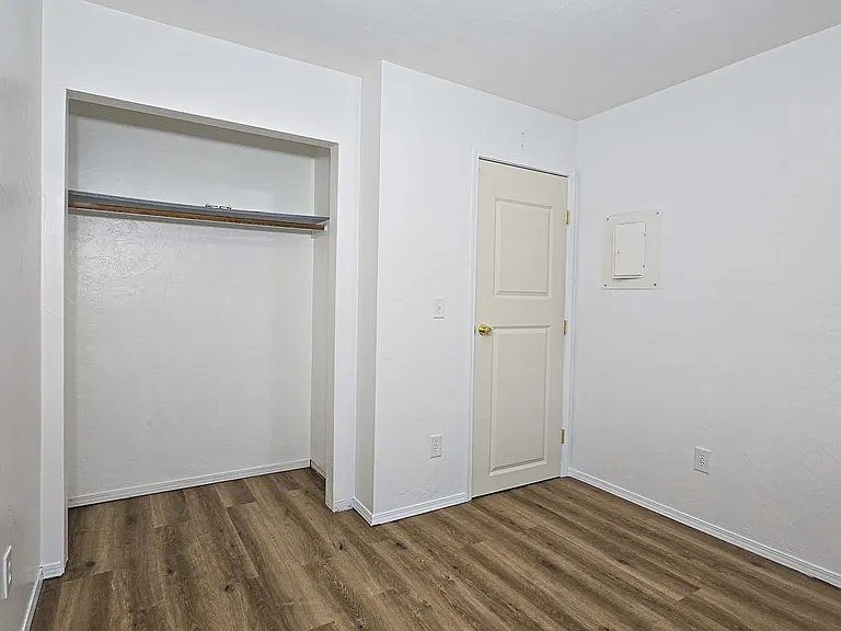 1024 28th Ave — Photo 11